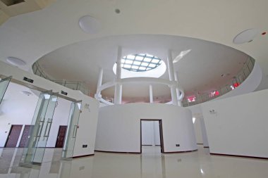 LUANNAN COUNTY - 18 Eylül 2014: Sanat galerisinin iç yapısı, Luannan County, Hebei Eyaleti, Çin
