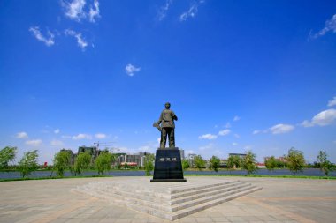 Olağanüstü Çinli bayan Yang Sanjie heykeli, Luannan County, Çin