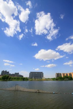 Luannan İlçesi - 19 Mayıs 2015 'te nehir kıyısında, Luannan Bölgesi, Hebei Bölgesi, Çin