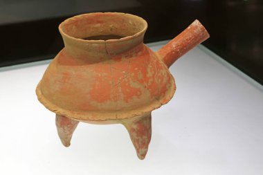 Çin Antik Seramik Malzemeleri