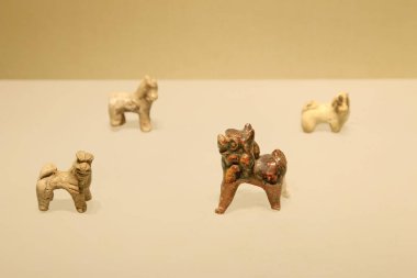 Çin Antik Seramik Malzemeleri