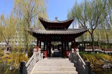 Geleneksel Çin mimarisinin manzarası