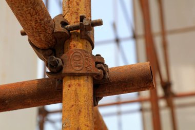 Oksitlenme paslı iskele, yakın plan fotoğraf.