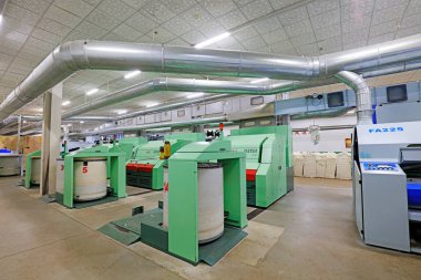 Dönen makineler ve borular