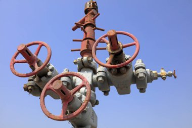 Petrol boru hattı tesisleri, fotoğraf çekimleri