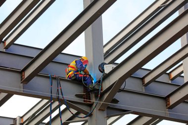 Luannan County - 2 Mayıs 2018: işçiler çelik yapılar kuruyor, Luannan County, Hebei Eyaleti, Çin