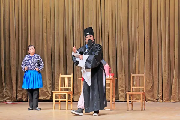 LUANNAN COUNTY - 22 Eylül: Çin klasik PingJu stilleri, 22 Eylül 2014, Luannan County, Hebei Eyaleti, Çin