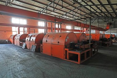 Donanım Aracı Üretim Hattı Makinesi ve Ekipmanı