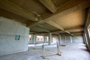 Bitmemiş beton döküm salonu, fotoğrafın yakın çekimi