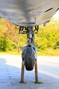 Avcı iniş takımları, fotoğrafa yakın çekim.