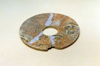 Çin antik yeşim taşı süslemesi