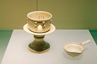 Çin Antik Seramik Malzemeleri