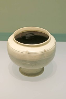 Çin Antik Seramik Malzemeleri