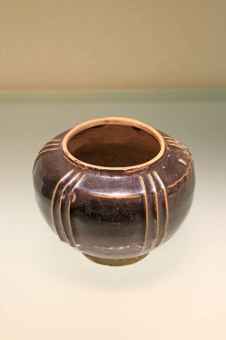 Çin Antik Seramik Malzemeleri