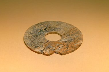 Çin antik yeşim taşı süslemesi