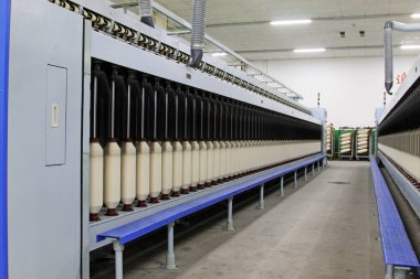 Tekstil ürünleri üretim hattında, fotoğraflara yakın çekim