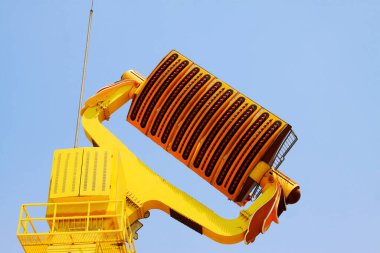 17 Mayıs 2014 'te Mutlu Vadi Eğlence Parkı' nda büyük heyecan verici yolculuklar, Tianjin, Çin.