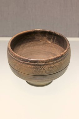 Çin Antik Seramik Sanatları ve El Sanatları