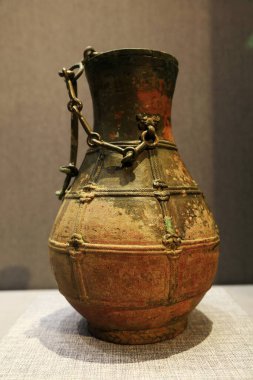 Çin Antik Seramik Sanatları ve El Sanatları