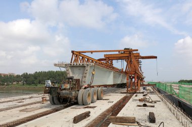 Otoyol Köprüsü İnşaat Alanı, Yakın plan Fotoğraflar