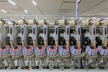 Dönen işyerindeki mekanik ekipmanlar