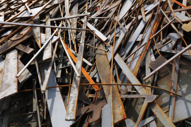 Çelikten arta kalan malzeme, fotoğrafa yakın çekim.