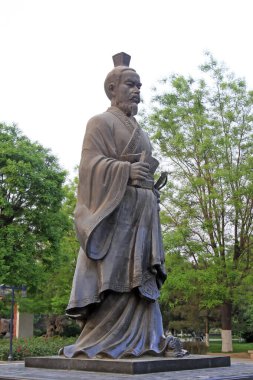 Parktaki antik çin karakterleri, fotoğrafın yakın çekimi.