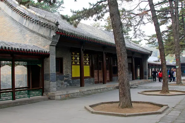 CHENGDE CITY - 20 Ekim: Çin tarzı bir avlu müze, Chengde Dağı tatil beldesi, 20 Ekim 2014, Chengde City, Hebei Eyaleti, Çin