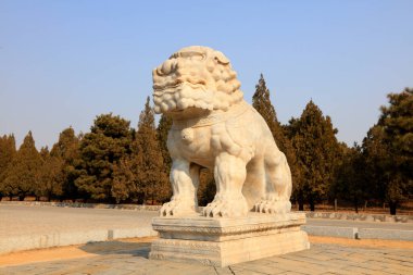 Çin antik aslan heykelleri