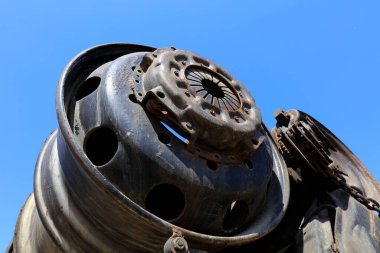 Paslı mekanik bileşenler, yakın çekim