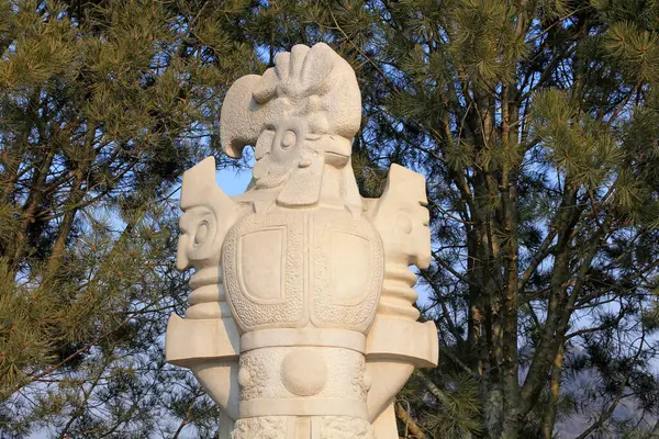 Çin antik tapınak hayvan heykeli