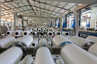 Tekstil iplik pıhtısı, fotoğrafın yakın çekimi.