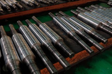 Birlikte düzenlenmiş mekanik silindirler