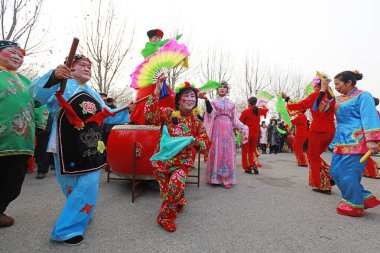 Fengnan County - 26 Şubat 2018: Yangge Dans Performansı, Fengnan County, Hebei Eyaleti, Çin
