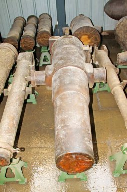 BEIJING - 24 Mayıs: Antik Çin demir topu, Çin askeri müzesinde, 24 Mayıs 2014, Pekin, Chin