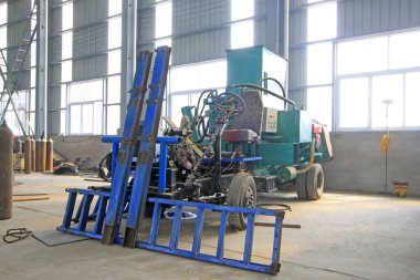 LUANNAN COUNTY - 16 AĞUSTOS: 16 Ağustos 2014 'te, Luannan County, Hebei Eyaleti, Çin' de bir üretim atölyesi