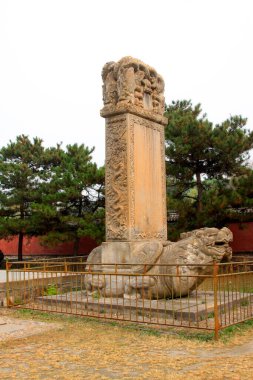 CHENGDE CITY - 20 Ekim: Chengde Dağı tatil beldesinde Çin geleneksel taş tabletleri, 20 Ekim 2014, Chengde City, Hebei Eyaleti, Çin