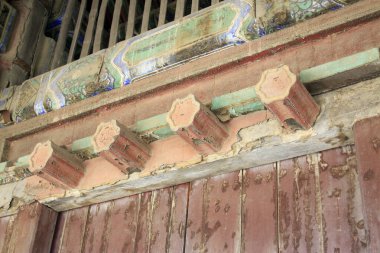 Antik Çin geleneksel mimari tarzı ahşap yapı, yakın çekim