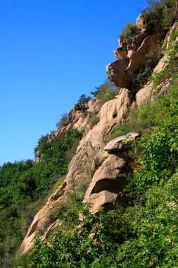 Dağ manzarası jeolojik bir parktadır.