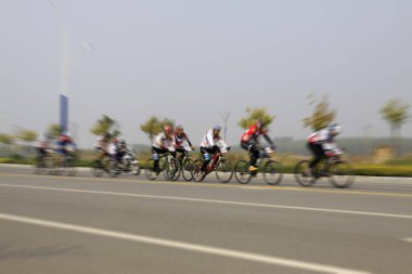 Yoldaki bisiklet yarışı sahası, Çin