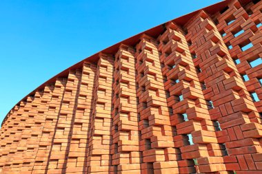 Kırmızı tuğla desen, fotoğrafın yakın çekimi.