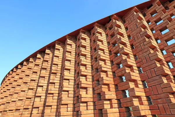 Kırmızı tuğla desen, fotoğrafın yakın çekimi.