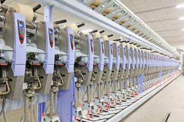 Dönen üretim hattı, fotoğrafa yakın çekim