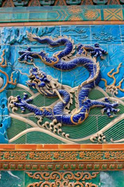 23 Mayıs 2014 'te Pekin, Çin' deki Beihai Parkı 'nda 9 Ejder Duvarı (Jiulongbi) kuruldu.