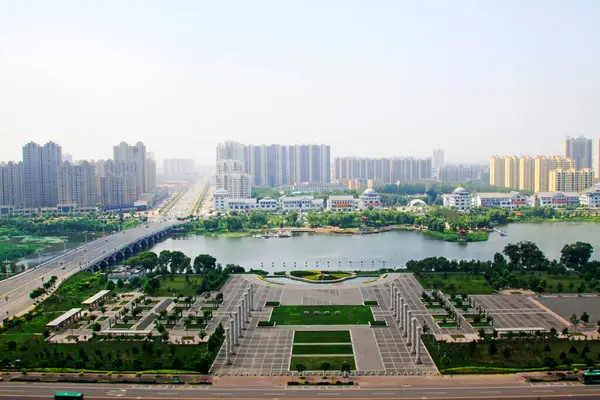 LUANNAN COUNTY - 11 Temmuz 2014 'te şehir inşaat sahnesi, Luannan County, Hebei Eyaleti, Çin