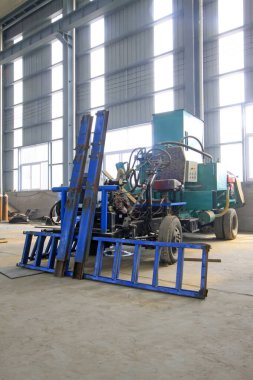 LUANNAN COUNTY - 16 AĞUSTOS: 16 Ağustos 2014 'te, Luannan County, Hebei Eyaleti, Çin' de bir üretim atölyesi