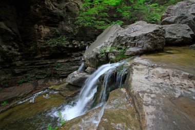 Yuntai Dağı manzaralı doğal manzara, Jiaozuo şehri, Henan bölgesi, Çin.