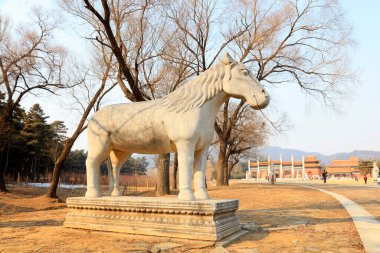 Atların taş işçiliği.