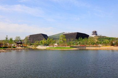 Tangshan, Chin 'deki South Lake Park manzarası.