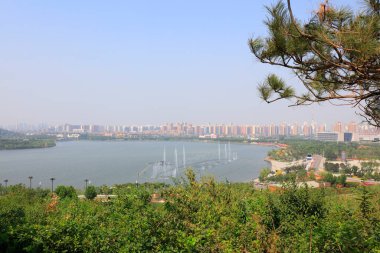 Waterfront Park 'ın doğal manzarası, Chin.